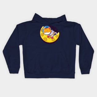 cat astronaut sleeping on the moon Kids Hoodie